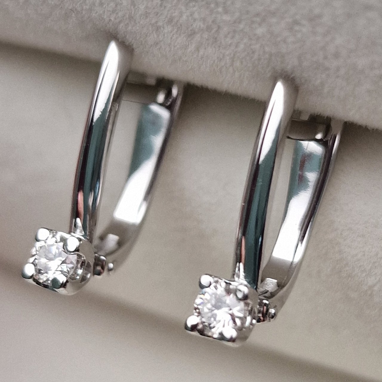 Серьги Deimantas 100593459 2,27гр 0,214ct. купить,NaN