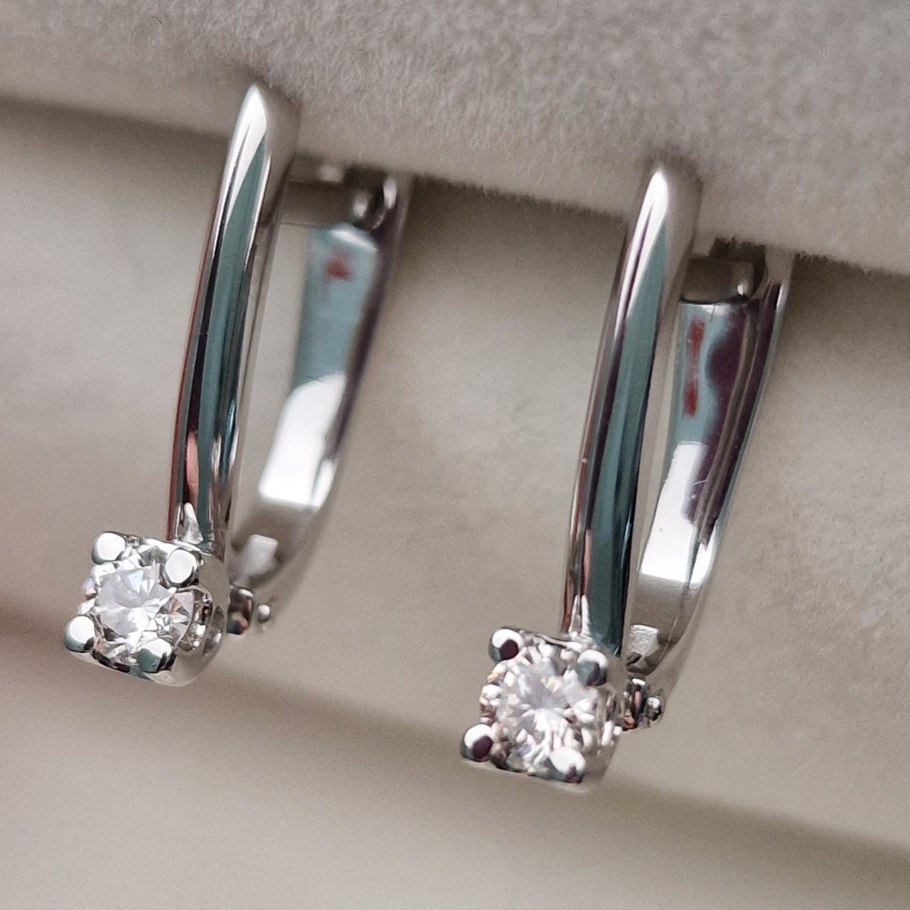 Серьги Deimantas 100593465 2,27гр 0,224ct. купить,NaN