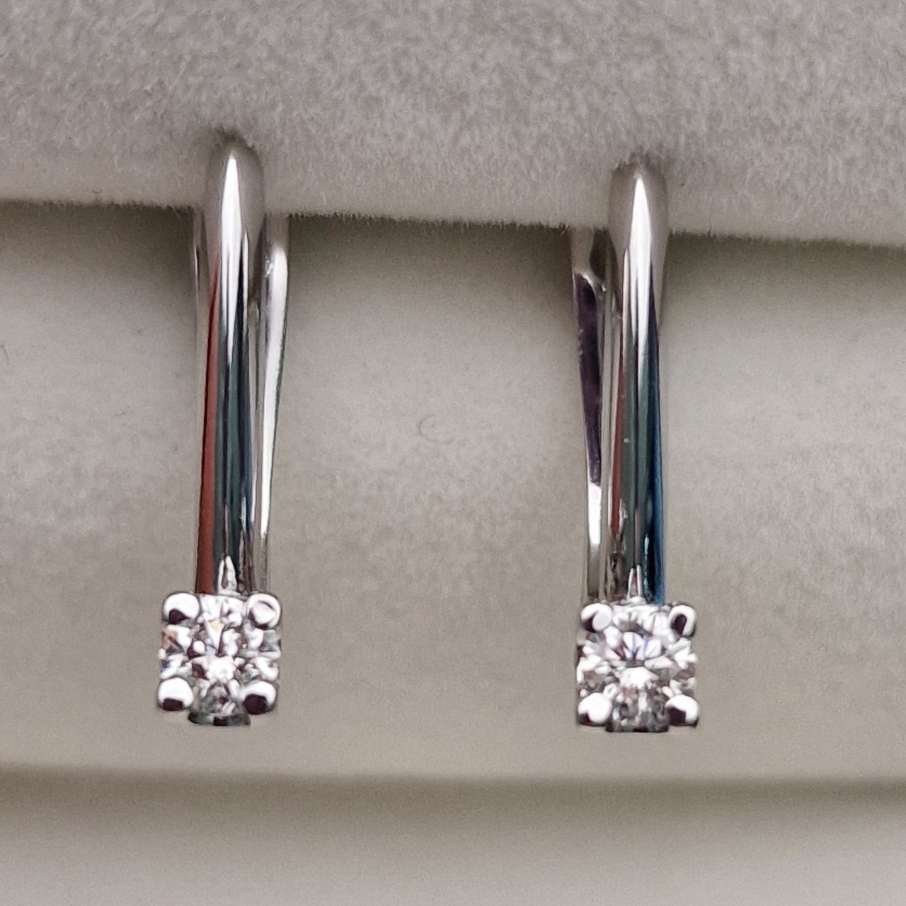 Серьги Deimantas 100593465 2,27гр 0,224ct. купить,NaN