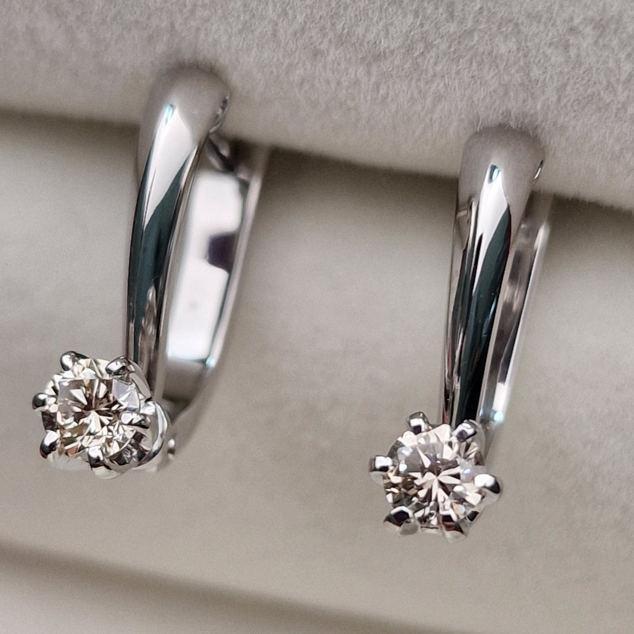 Серьги Deimantas 100597004 3,18гр 0,40ct. купить,NaN