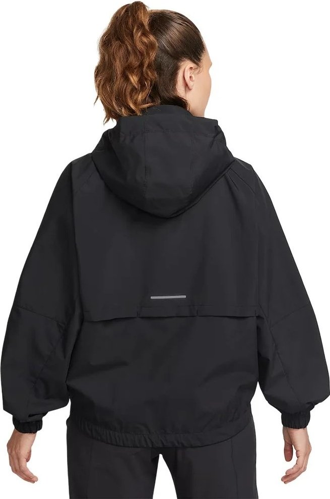Демисезонная куртка Nike черный купить,114900