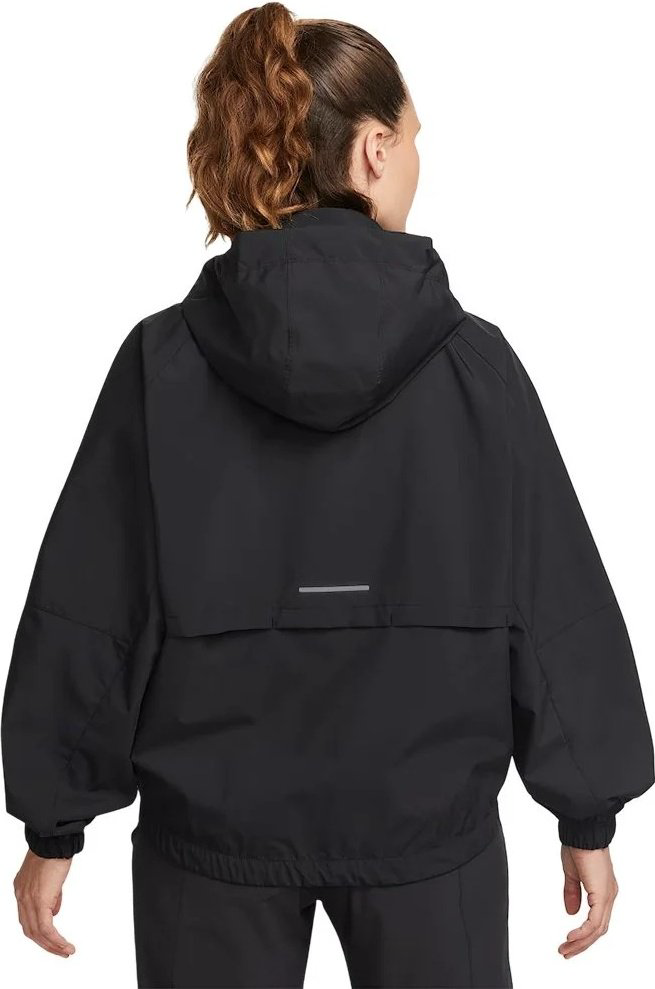 Демисезонная куртка Nike черный купить,114900