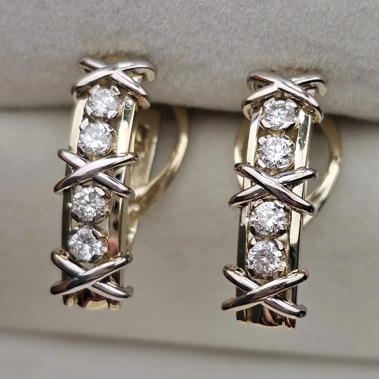 Серьги Deimantas 115578991 0.522Ct SI1-SI2/J VG-Cut купить,NaN