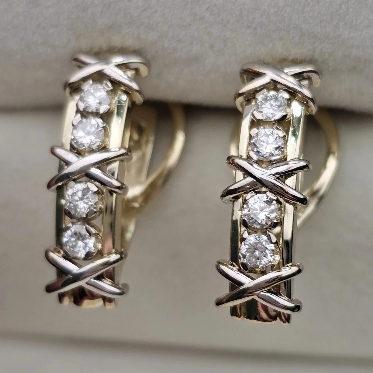 Серьги Deimantas 115578991 0.522Ct SI1-SI2/J VG-Cut купить,NaN