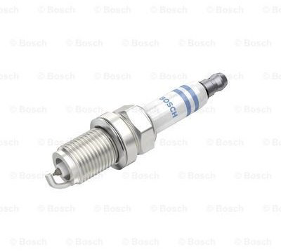 Свеча зажигания Bosch 0 242 235 776 купить,NaN