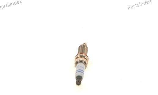 Свеча зажигания Bosch 0 242 140 521 купить,NaN