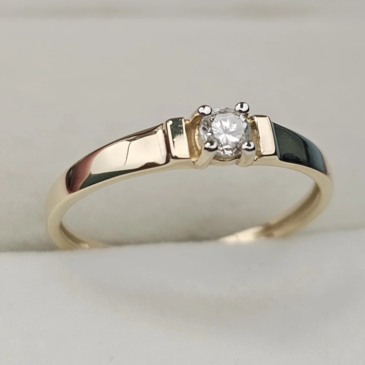 Кольцо Deimantas 108093269 17,5р 0,147ct. купить,NaN