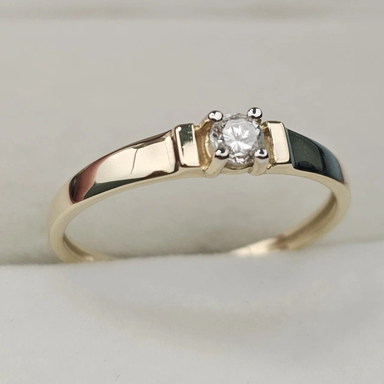 Кольцо Deimantas 108093269 17,5р 0,147ct. купить,NaN