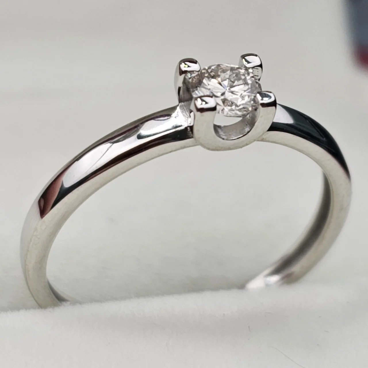 Кольцо Deimantas 108093199 17,5р 0,223ct. купить,NaN