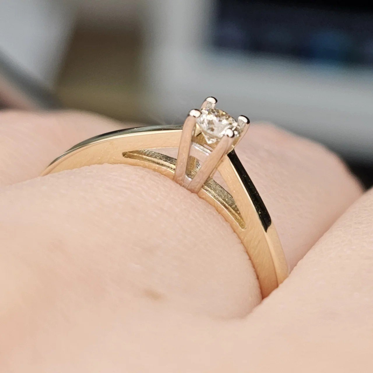 Кольцо Deimantas 108093220 16,5р 0,104ct. купить,NaN