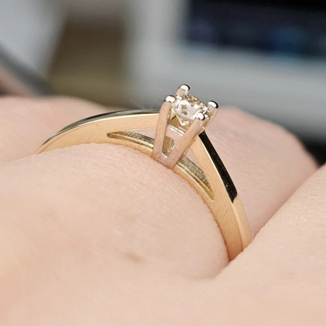 Кольцо Deimantas 108093220 16,5р 0,104ct. купить,NaN