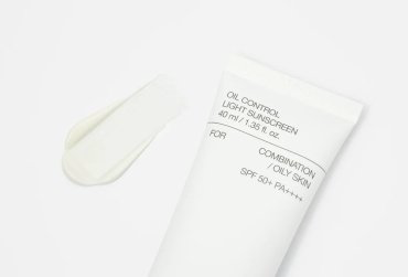 Celimax крем Oil Control Light Sunscreen SPF50 для лица 40 мл купить,NaN