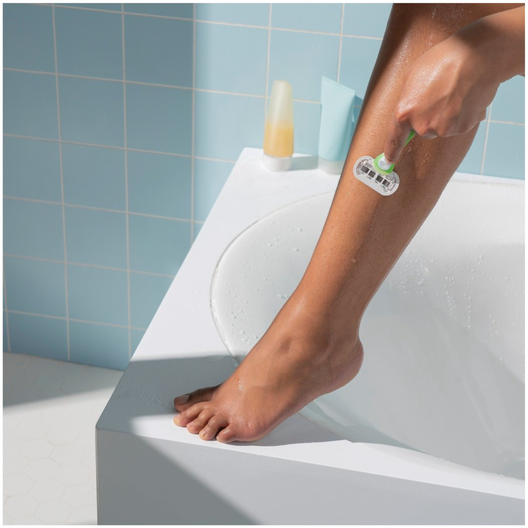 Gillette Venus Embrace гладкость надолго бритвенный станок 1 шт + сменная кассета 1 шт купить,NaN
