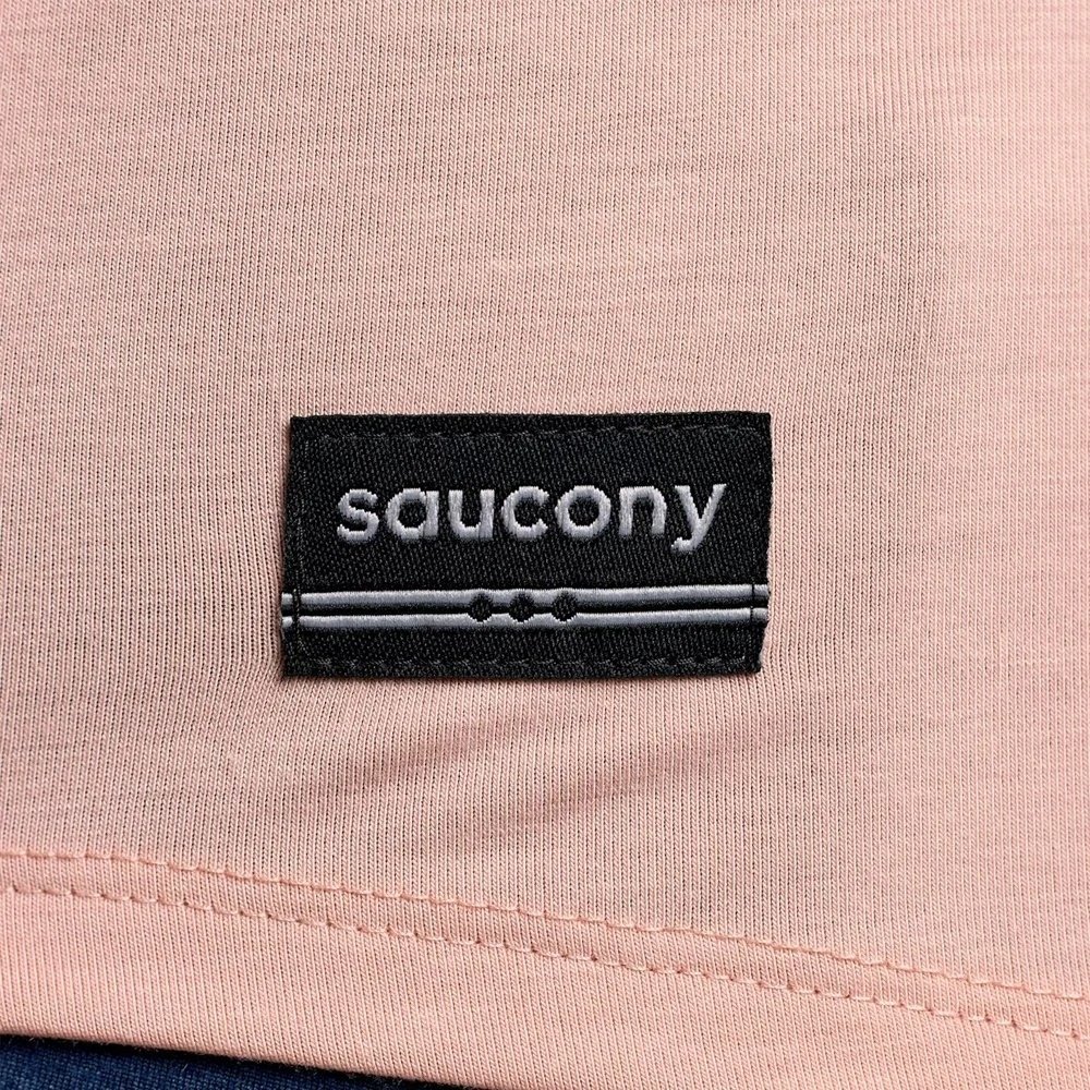 Футболка Saucony пудра