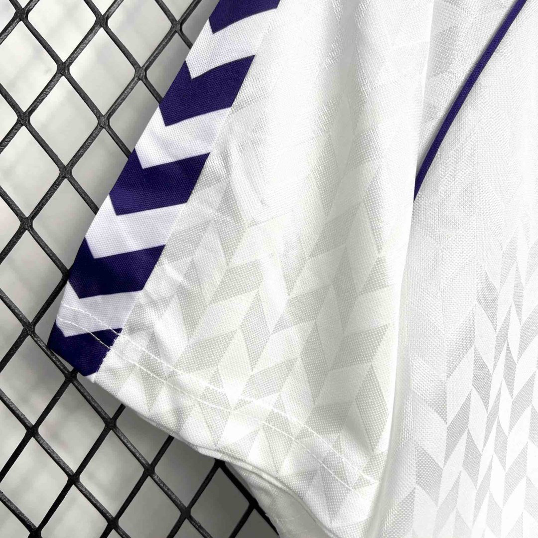 Футболка Hummel Real Madrid 1986–1987 белая 50/52 (XXL) купить,NaN