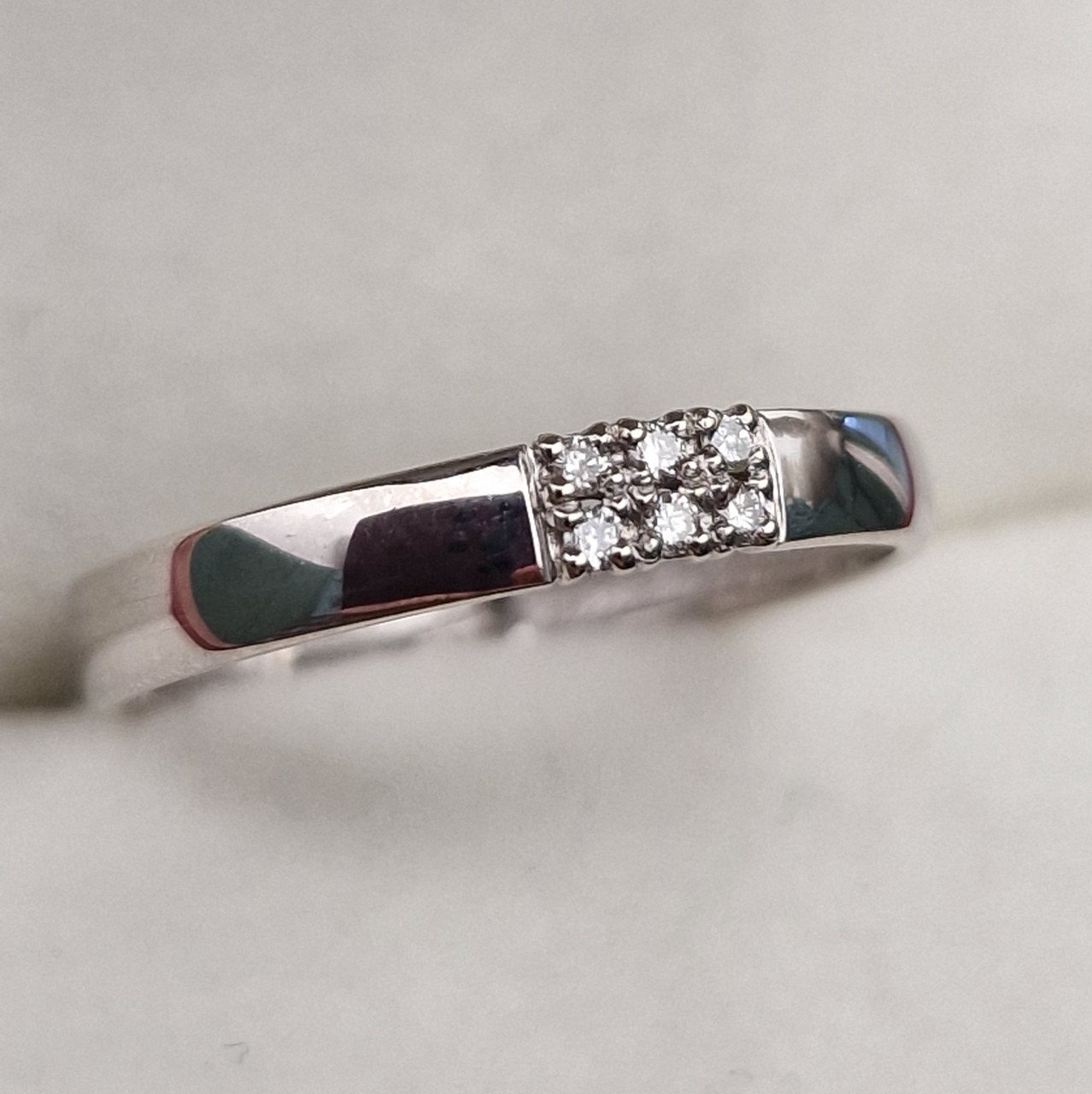 Кольцо Deimantas 101241864 17р 1,35гр 0,048ct. купить,NaN