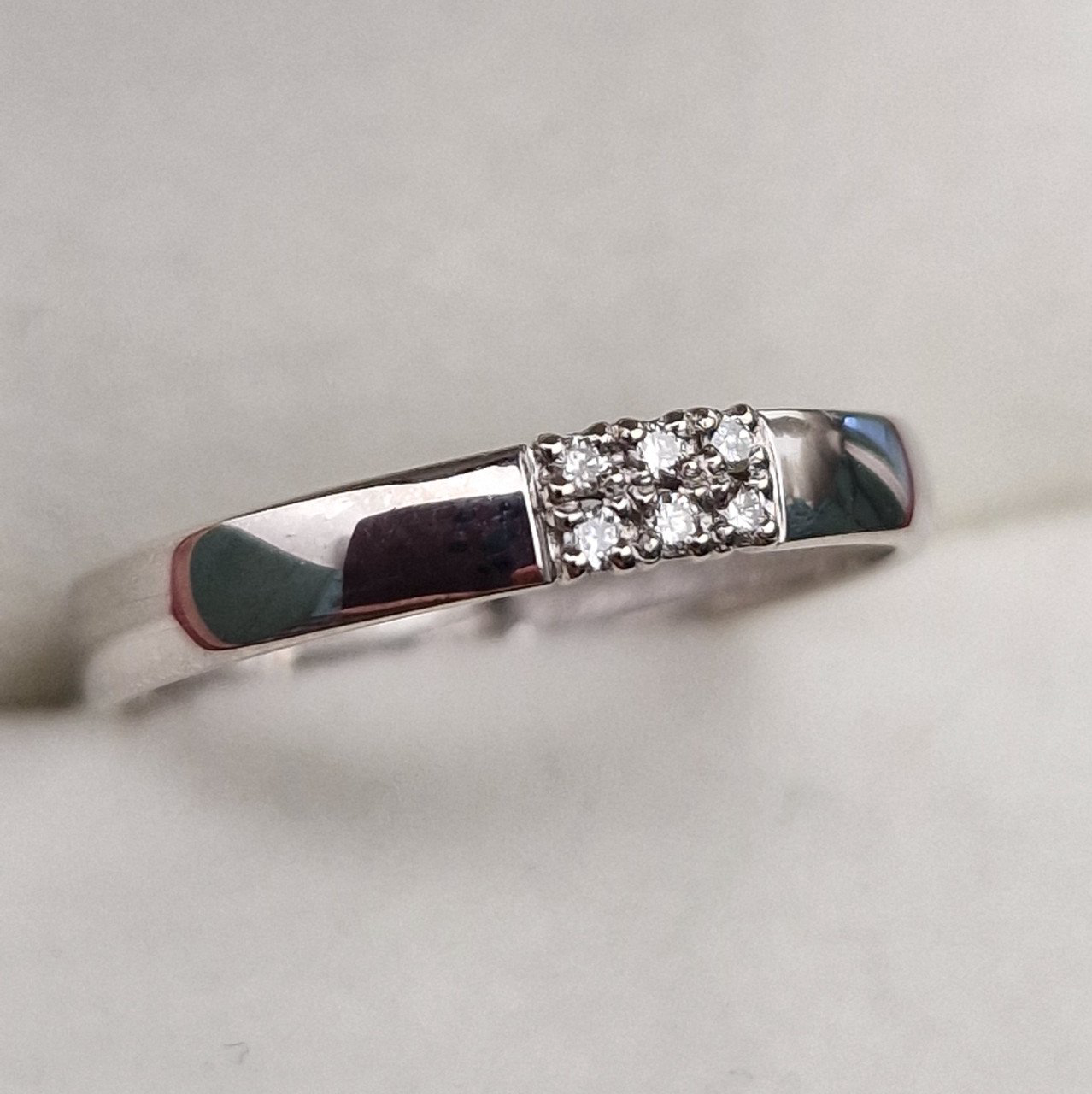 Кольцо Deimantas 101241864 17р 1,35гр 0,048ct. купить,NaN
