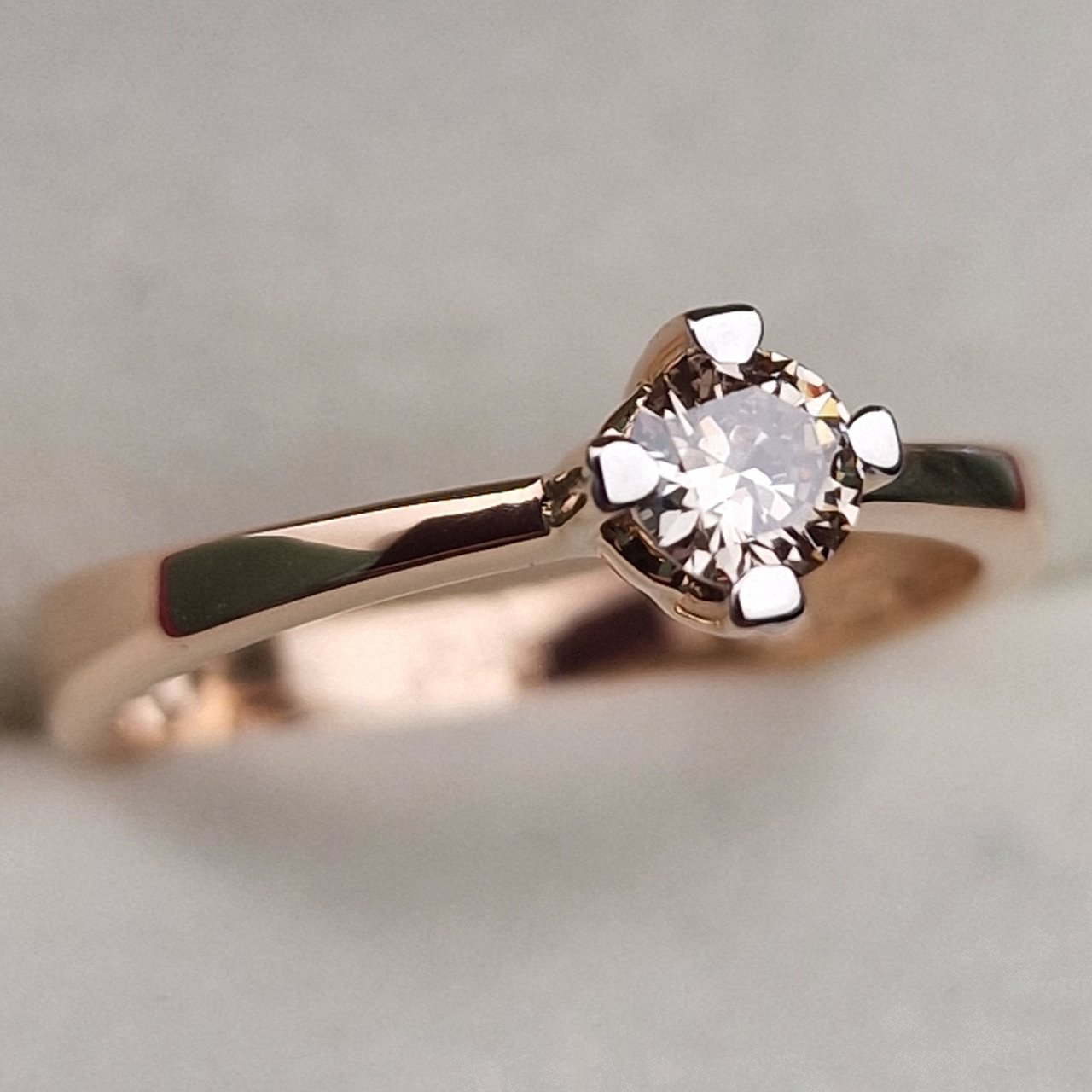 Кольцо Deimantas 101242625 16,5р 2,31гр 0,255ct. купить,NaN