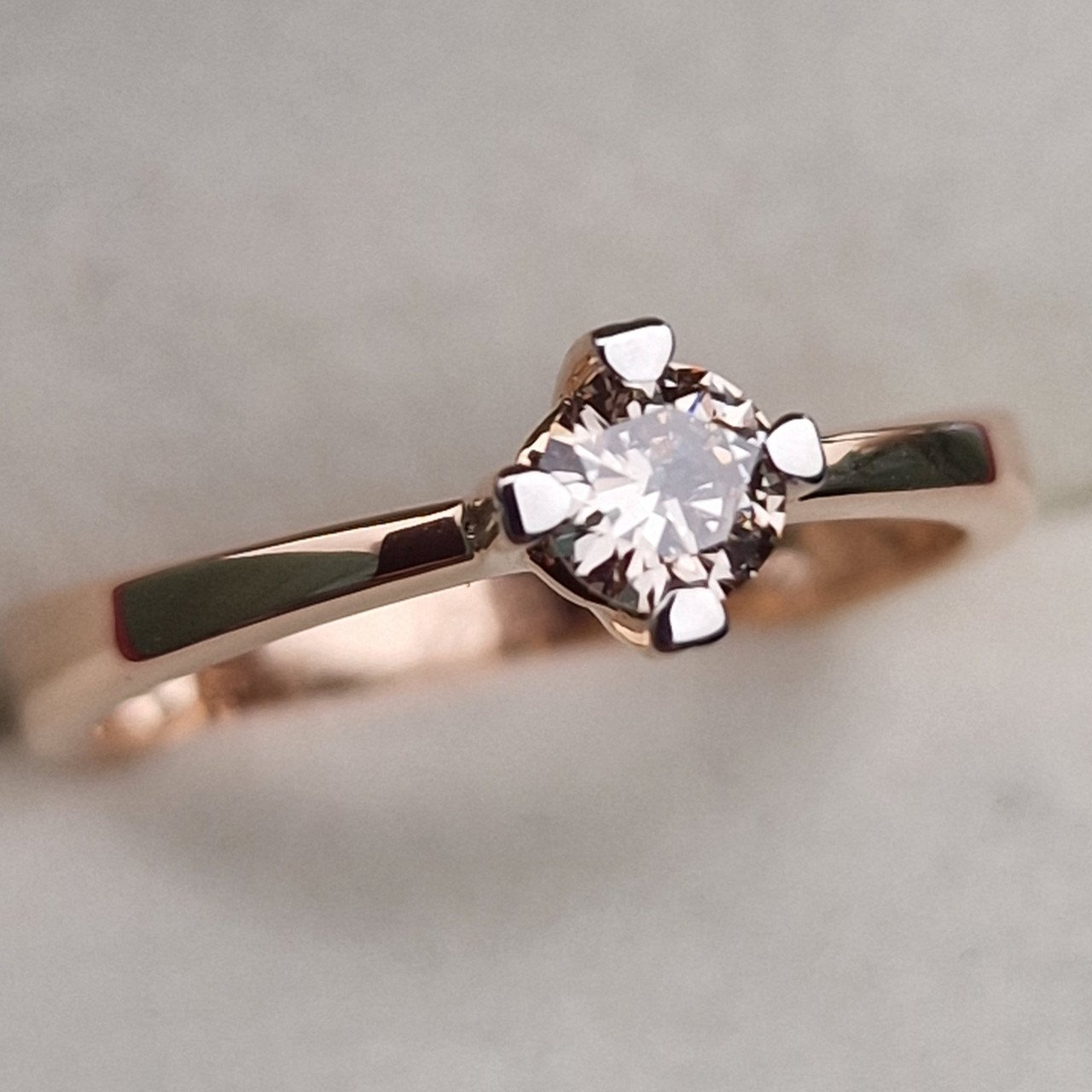 Кольцо Deimantas 101242625 16,5р 2,31гр 0,255ct. купить,NaN