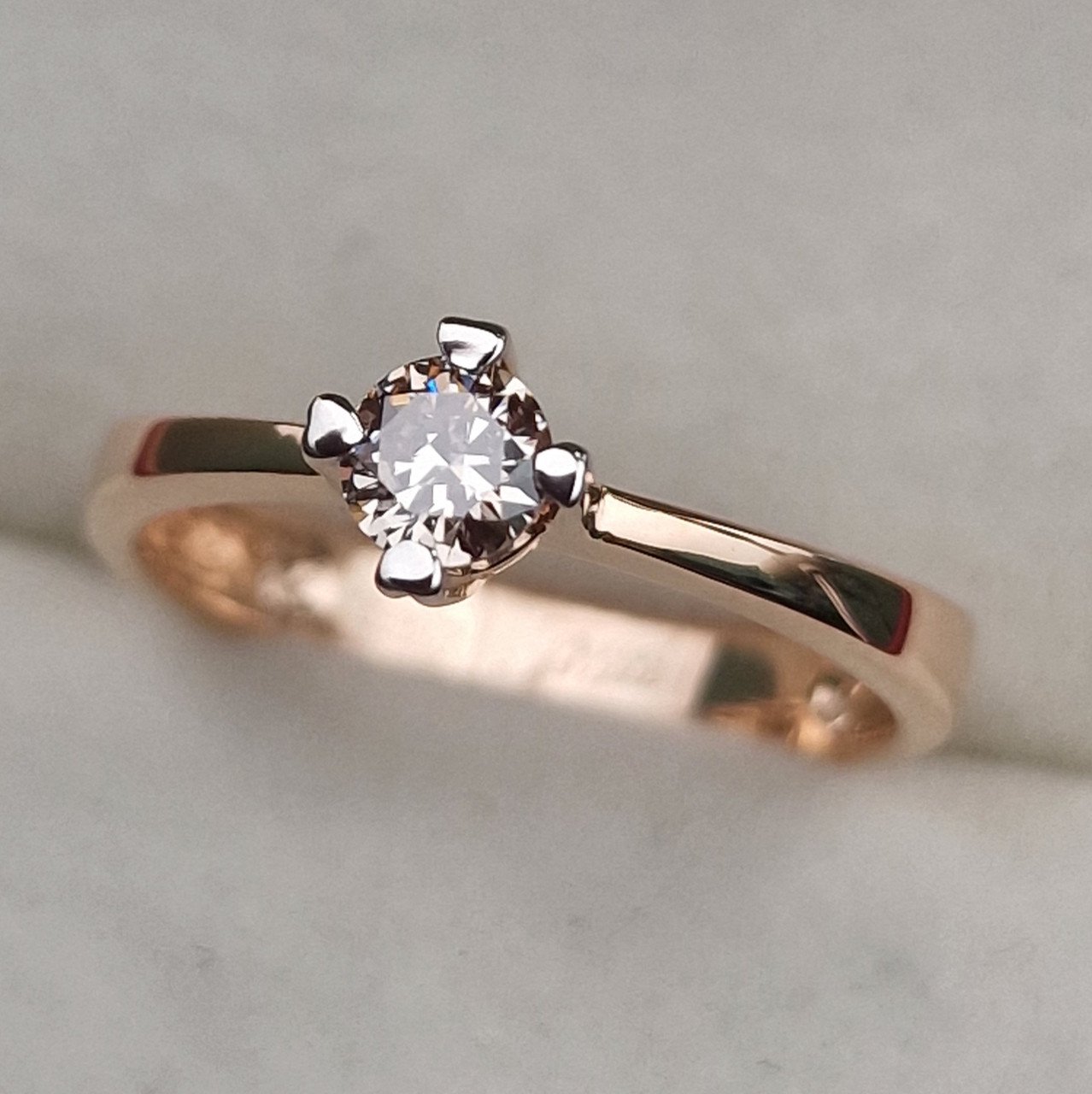 Кольцо Deimantas 101242625 16,5р 2,31гр 0,255ct. купить,NaN