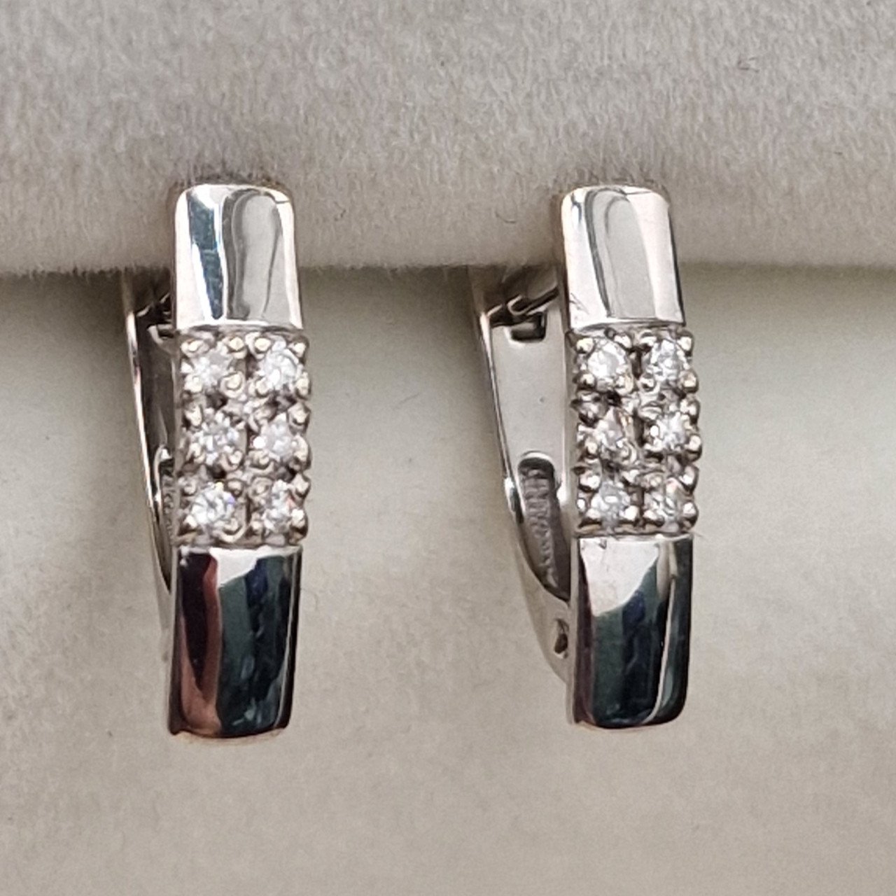 Серьги Deimantas 101242656 1,45гр 0,098ct. купить,NaN
