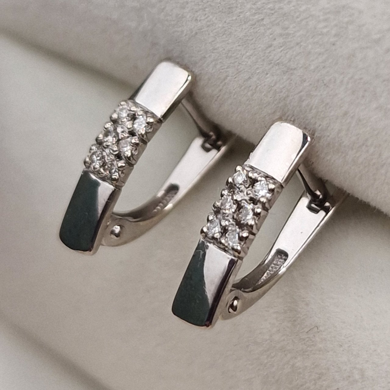 Серьги Deimantas 101242656 1,45гр 0,098ct. купить,NaN