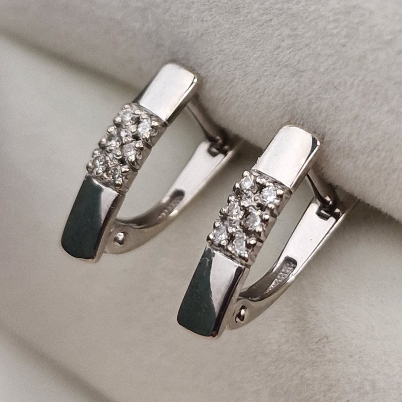 Серьги Deimantas 101242656 1,45гр 0,098ct. купить,NaN