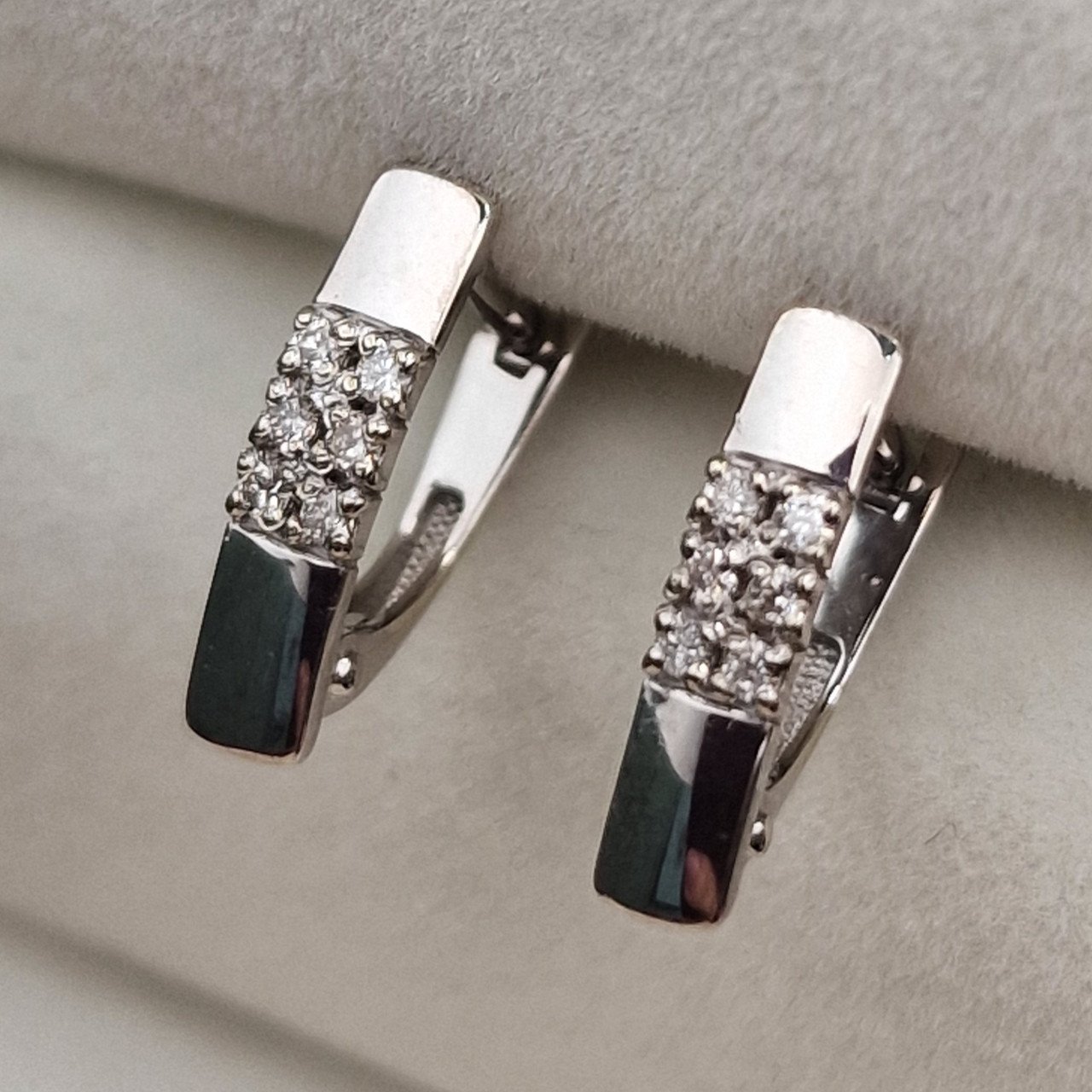 Серьги Deimantas 101242656 1,45гр 0,098ct. купить,NaN