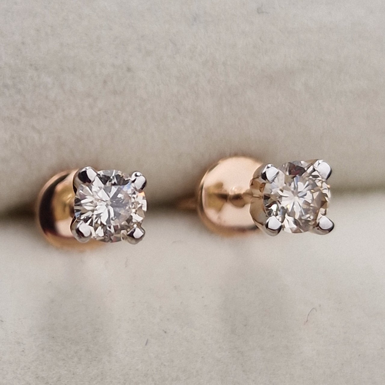 Серьги Deimantas 101242669 1,37гр 0,36ct. купить,NaN