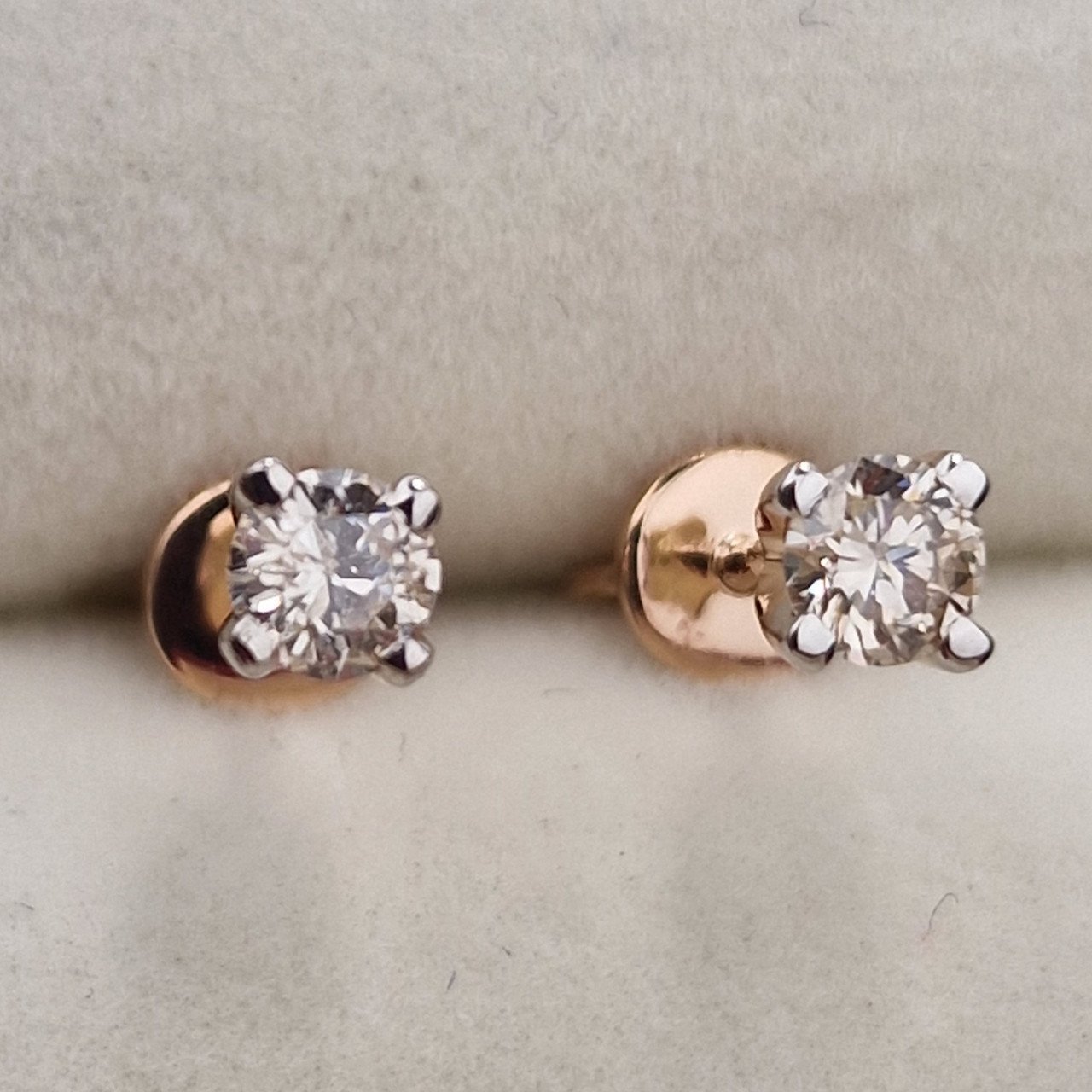 Серьги Deimantas 101242669 1,37гр 0,36ct. купить,NaN