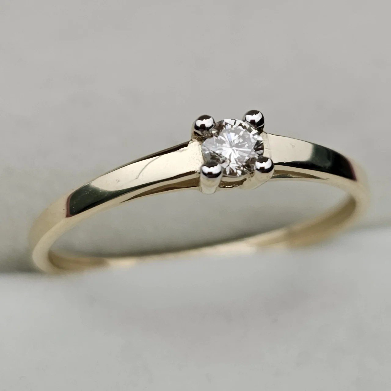 Кольцо Deimantas 108092952 16р 1,02гр 0,106ct. купить,NaN