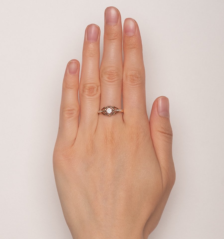 Кольцо Кристалл NM472 18р 2,65гр. купить,NaN