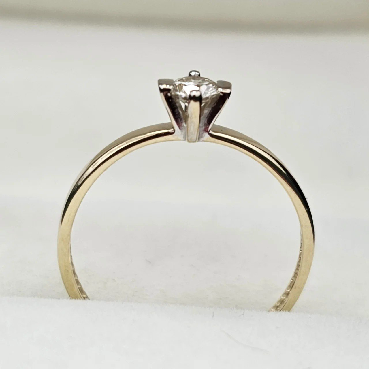 Кольцо Deimantas 108092946 16,5р 1,28гр 0,20ct. купить,NaN