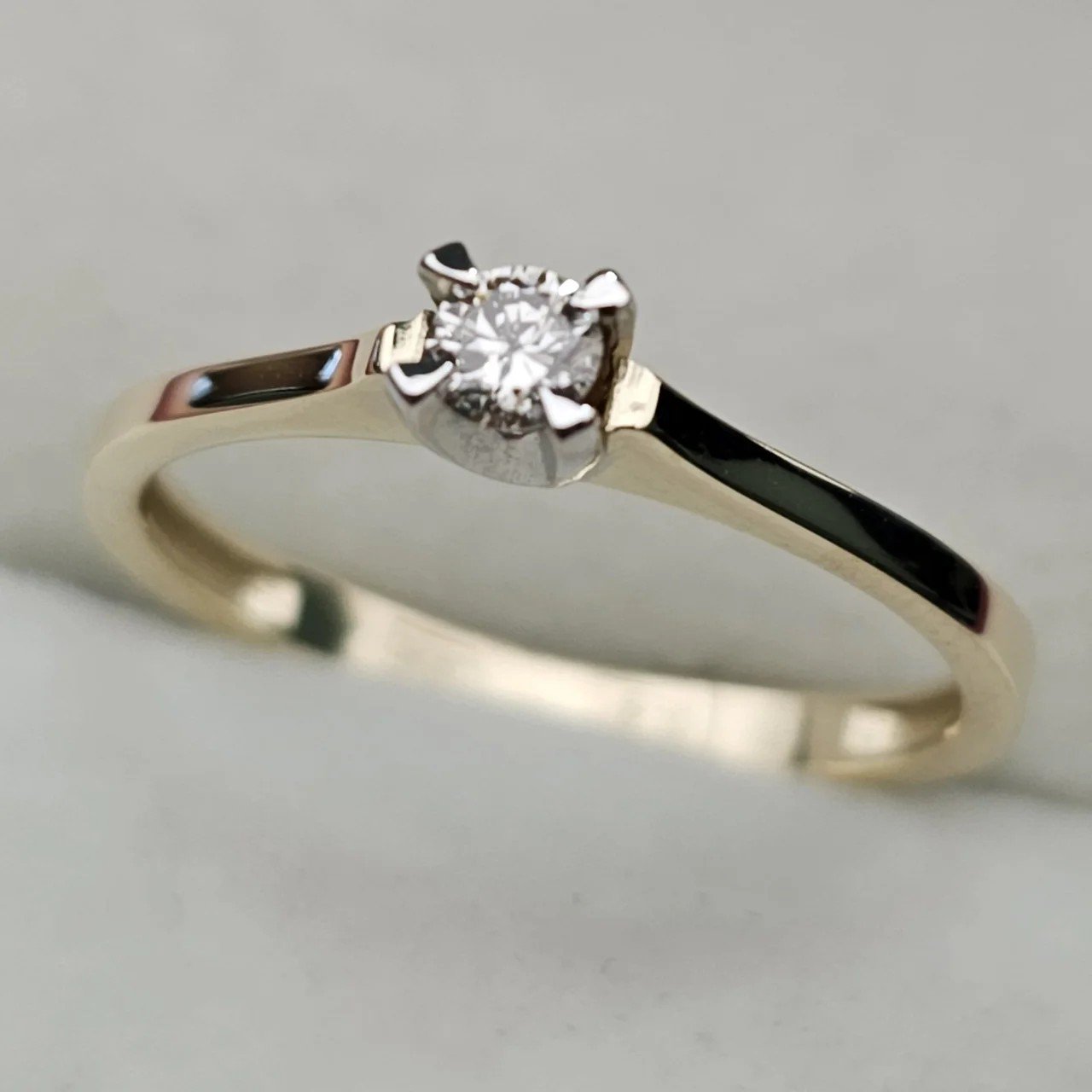 Кольцо Deimantas 108093622 15р 1,42гр 0,101ct. купить,NaN