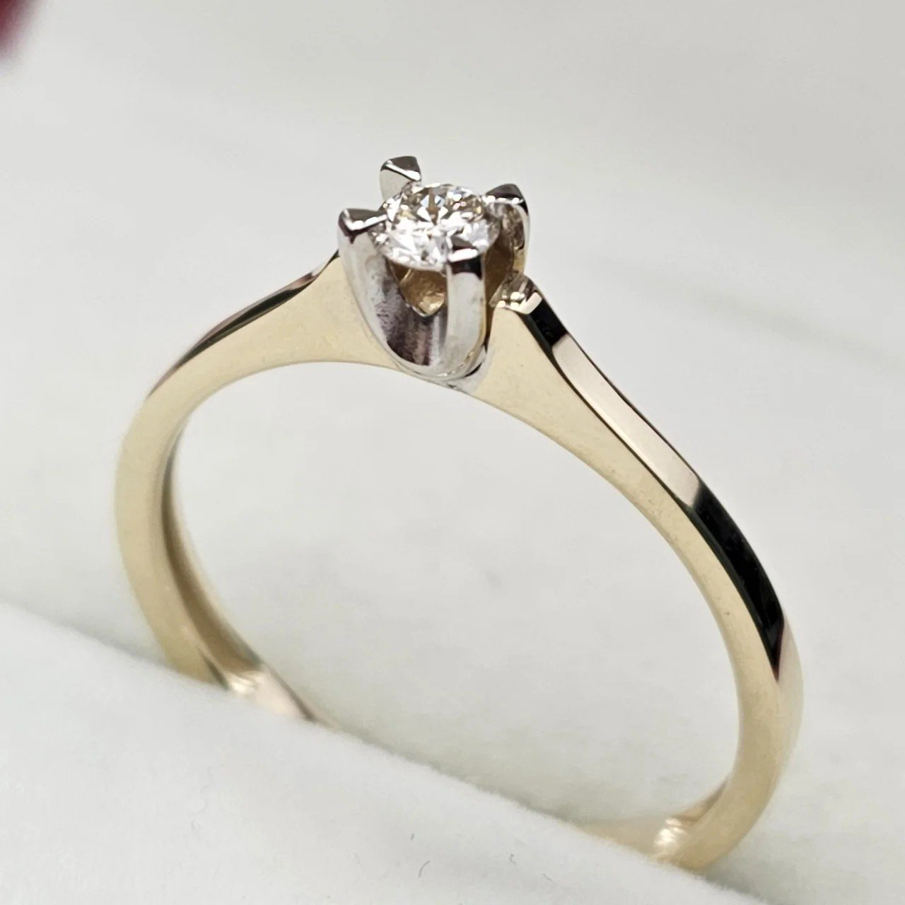 Кольцо Deimantas 108093622 15р 1,42гр 0,101ct. купить,NaN