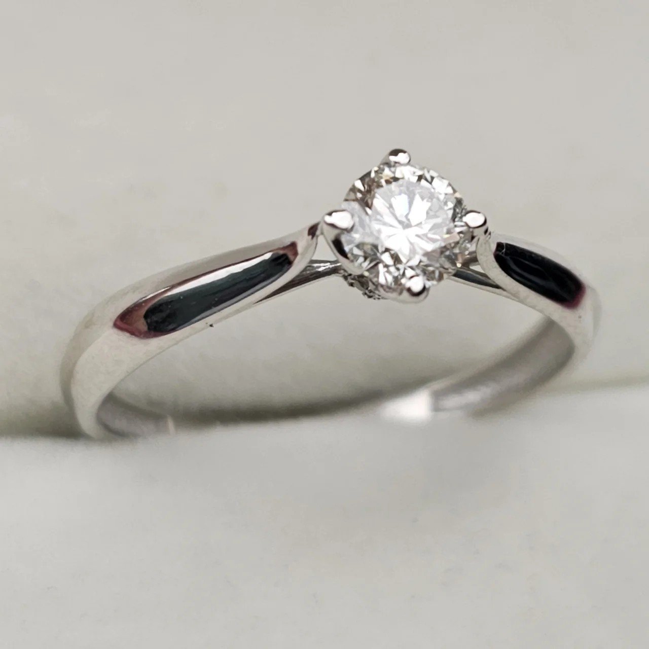 Кольцо Deimantas 108092938 17,5р 1,46гр 0,37ct. купить,NaN