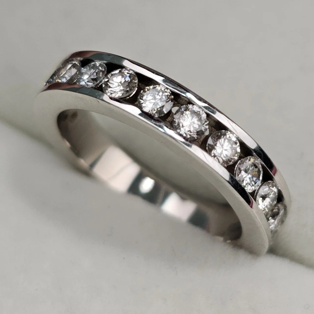 Кольцо Deimantas 107984705 16,3р 4,58гр 0,79ct. купить,NaN