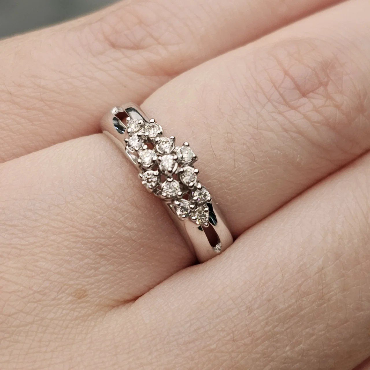 Кольцо Deimantas 107986487 17р 3,36гр 0,17ct. купить,NaN