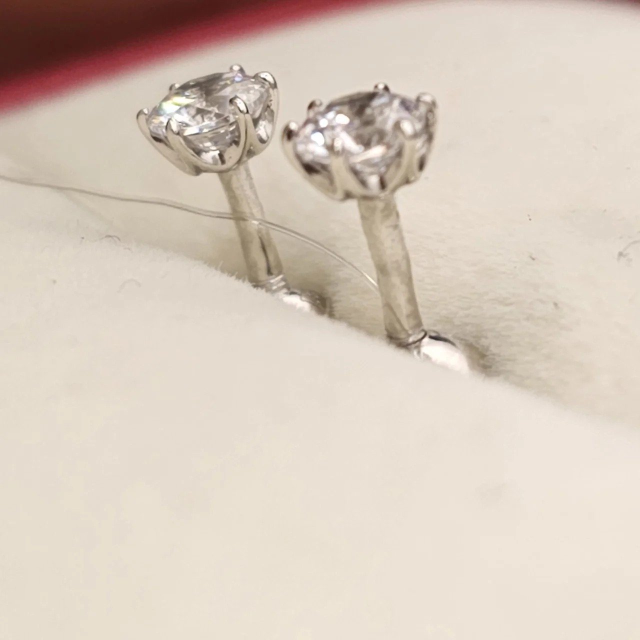 Серьги Deimantas 107772092 1,0гр. купить,NaN