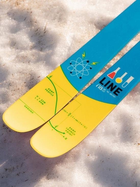 LINE Tom Wallisch Pro 19H0025.101.1 164 см белый, голубой купить,NaN