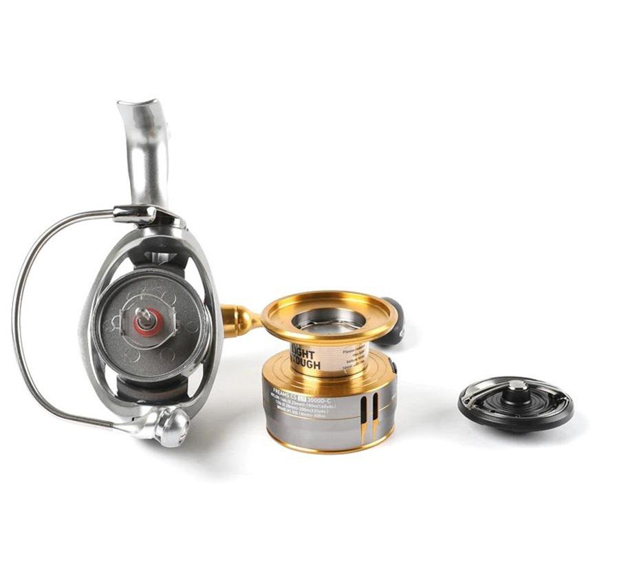 Катушка Daiwa Freams CS LT3000C 2019 серебристая купить,NaN