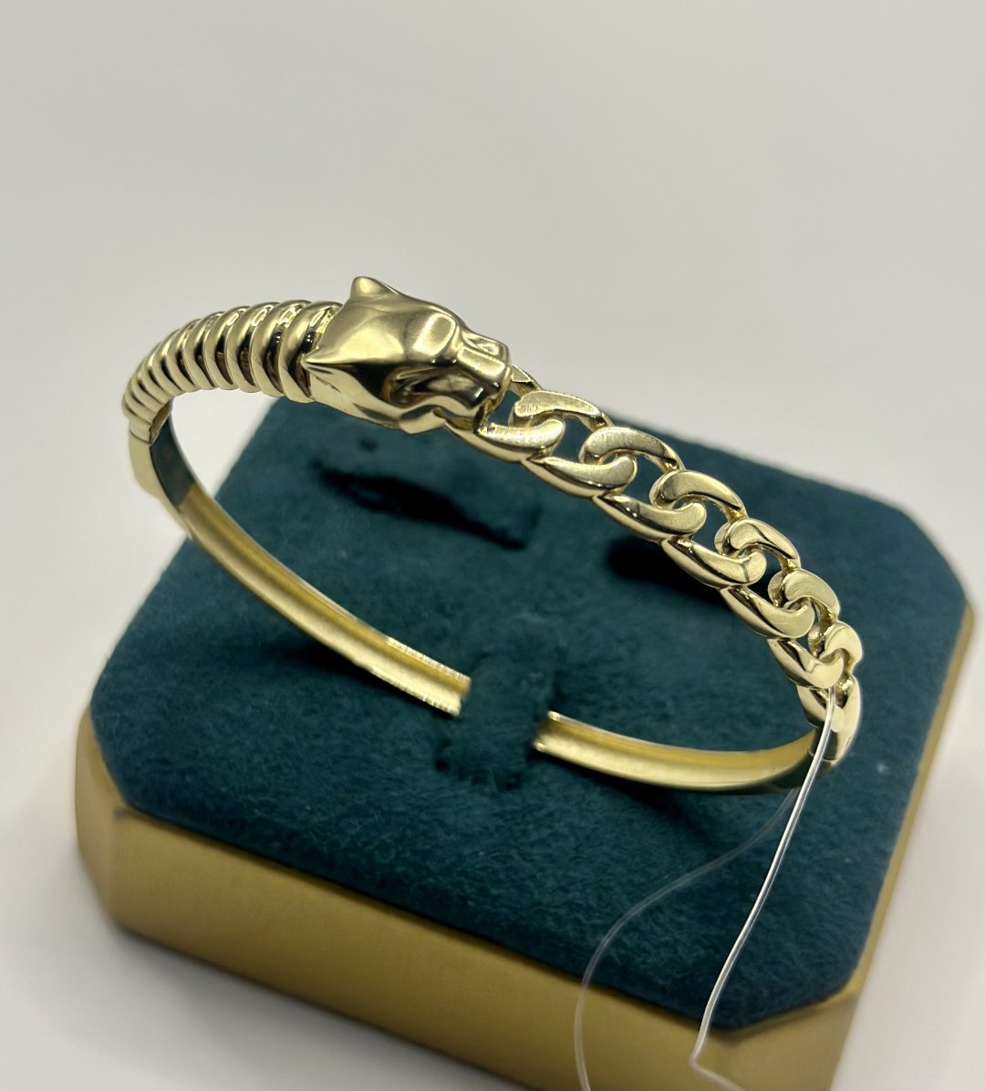 Браслет Zhanar Gold Россия барс браслет длина 19 см, вес 11.1 г золото, плетение отсутствует купить,829700