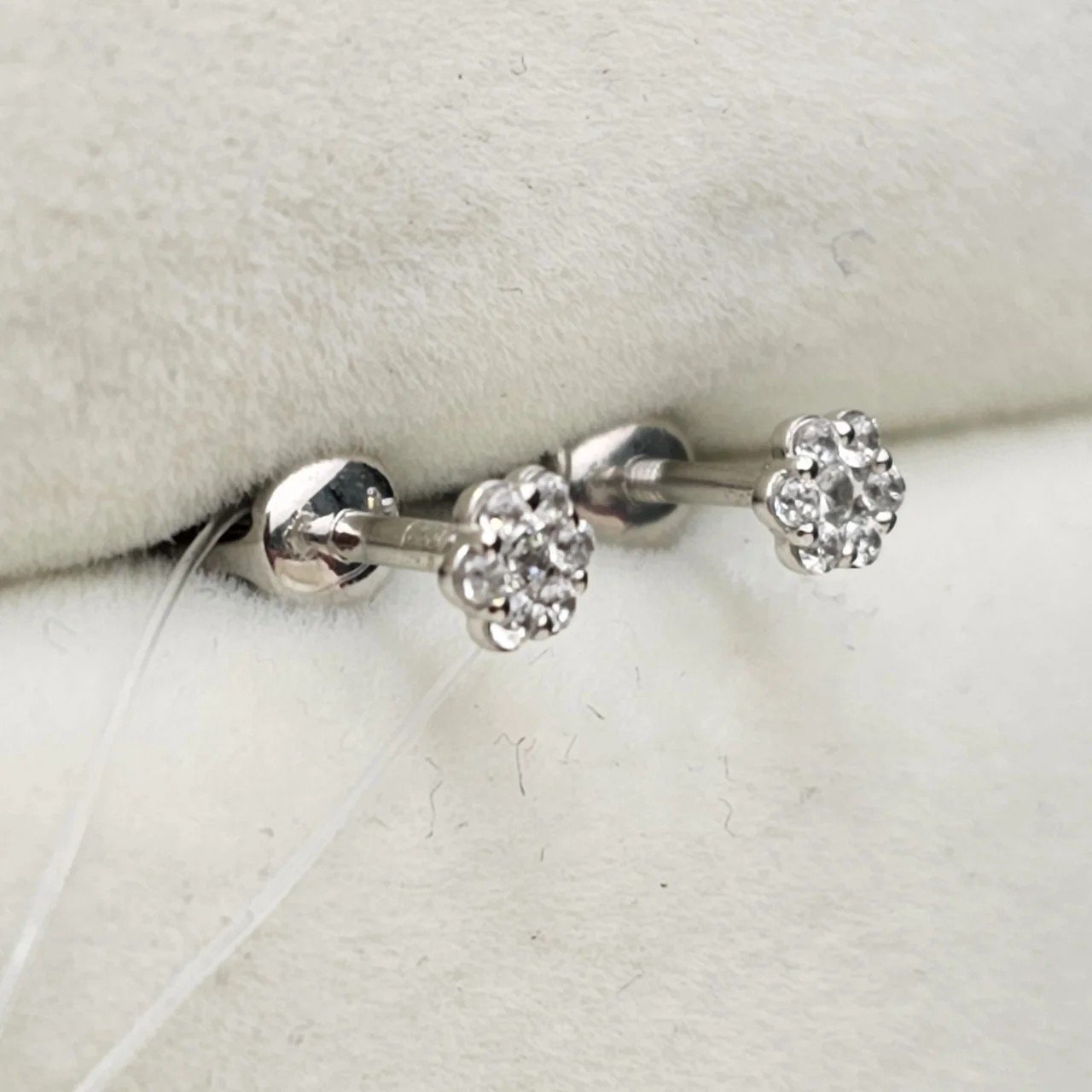 Серьги Deimantas 107761122 0,93гр. купить,NaN