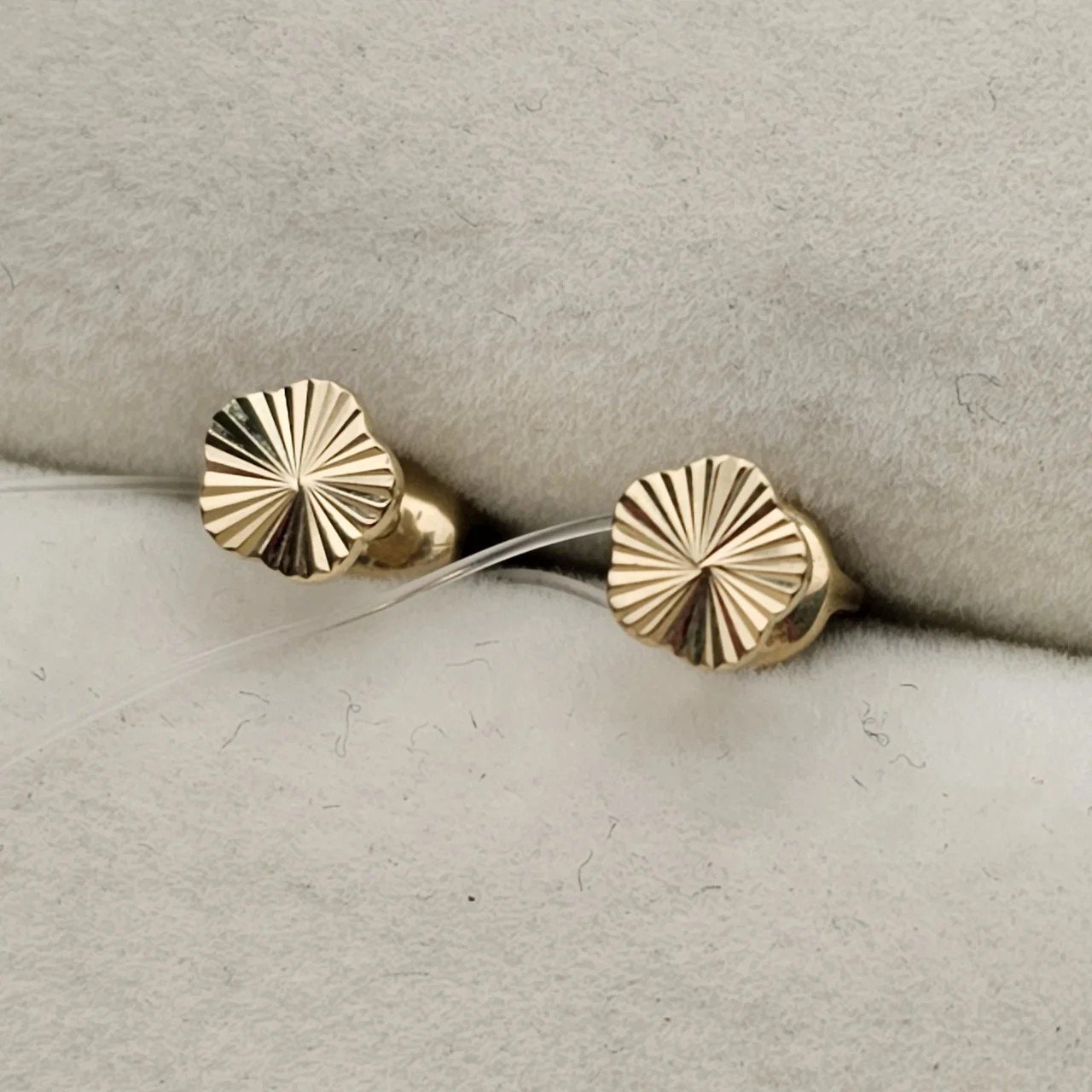 Серьги Deimantas 107762761 0,86гр. купить,NaN