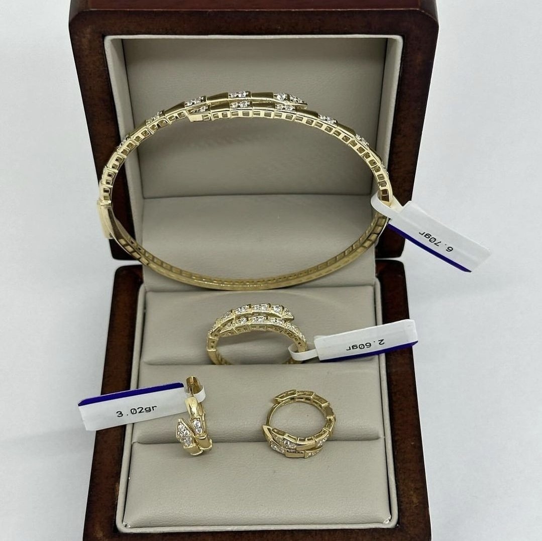 Золото России 15503014_421491 вес 12.53 г золото, без вставок - ForteMarket Золото России 15503014_421491 вес 12.53 г золото, без вставок купить,936949.9999999999