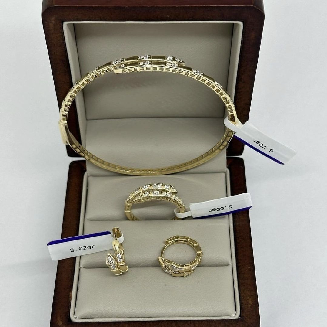 Золото России 15503014_421491 вес 12.53 г золото, без вставок - ForteMarket Золото России 15503014_421491 вес 12.53 г золото, без вставок купить,936949.9999999999
