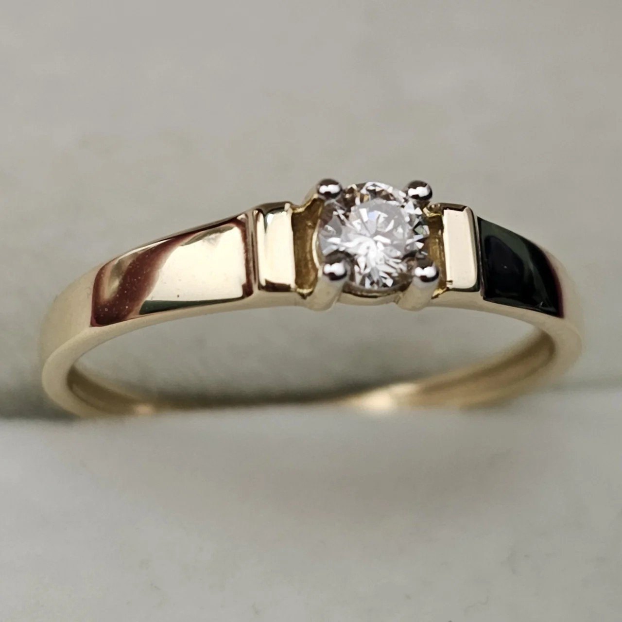 Кольцо Deimantas 108193219 16р 1,17гр 0,147ct. купить,NaN