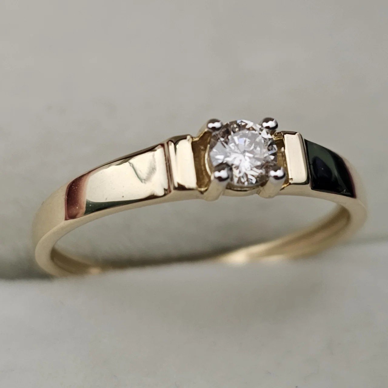 Кольцо Deimantas 108193219 16р 1,17гр 0,147ct. купить,NaN