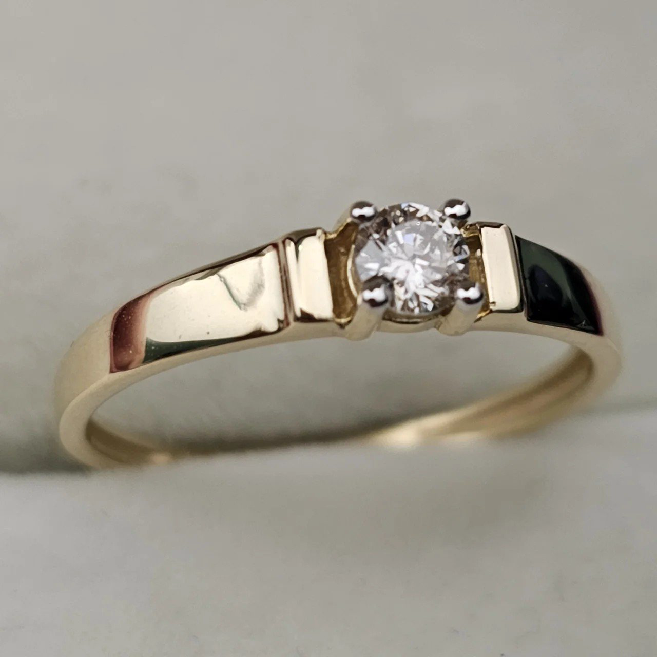 Кольцо Deimantas 108193219 16р 1,17гр 0,147ct. купить,NaN
