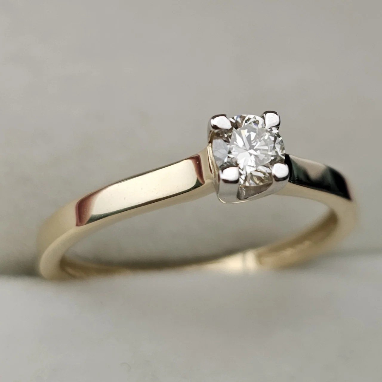 Кольцо Deimantas 108193418 16р 0,196гр 0,196ct. купить,NaN